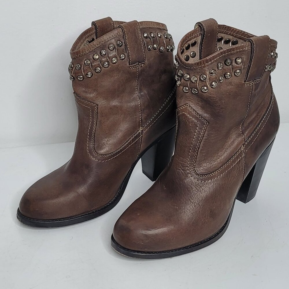 Frye Womens Size US 6.5 Jenny Cut Stud Short Ankle Boots Brown‎ Leather Bootie